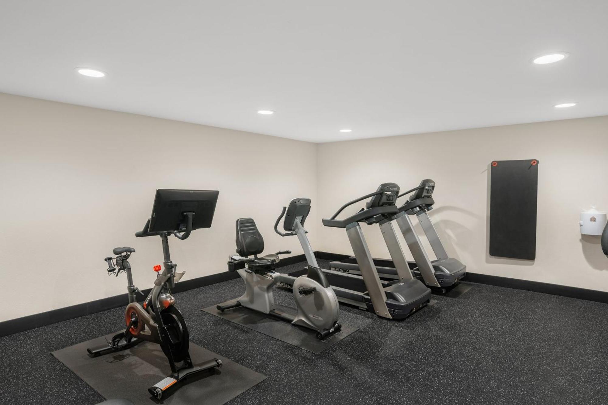 Holiday Inn Express & Suites Hayward By Ihg Εξωτερικό φωτογραφία