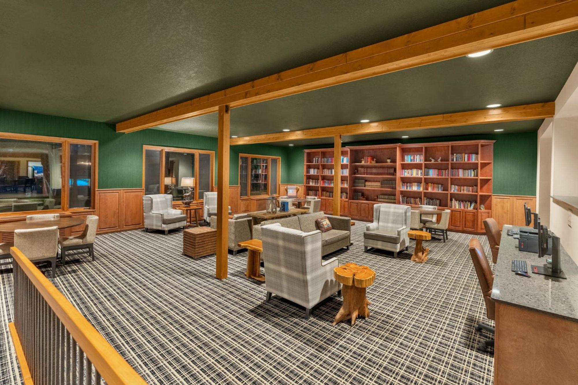 Holiday Inn Express & Suites Hayward By Ihg Εξωτερικό φωτογραφία