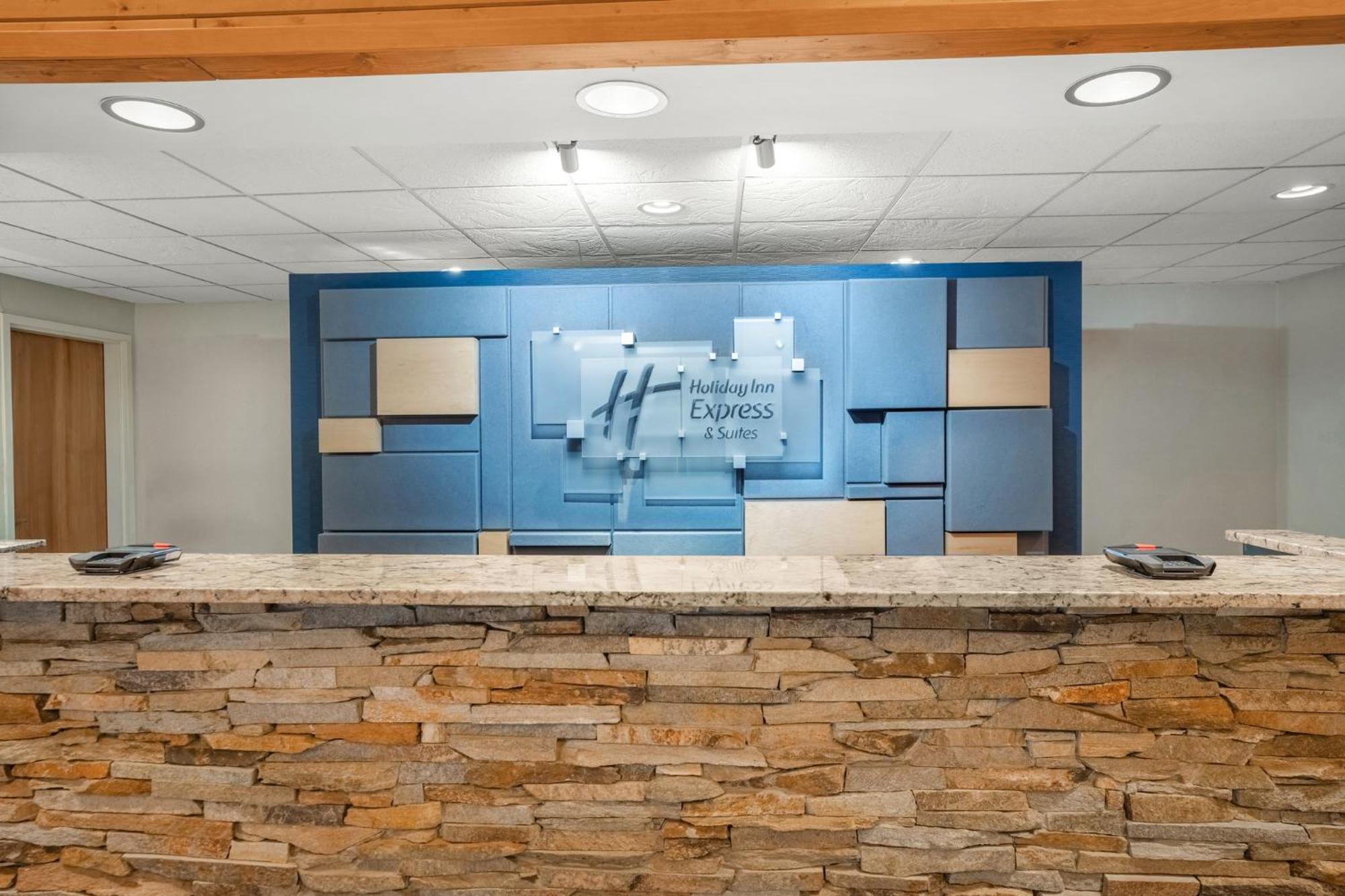Holiday Inn Express & Suites Hayward By Ihg Εξωτερικό φωτογραφία