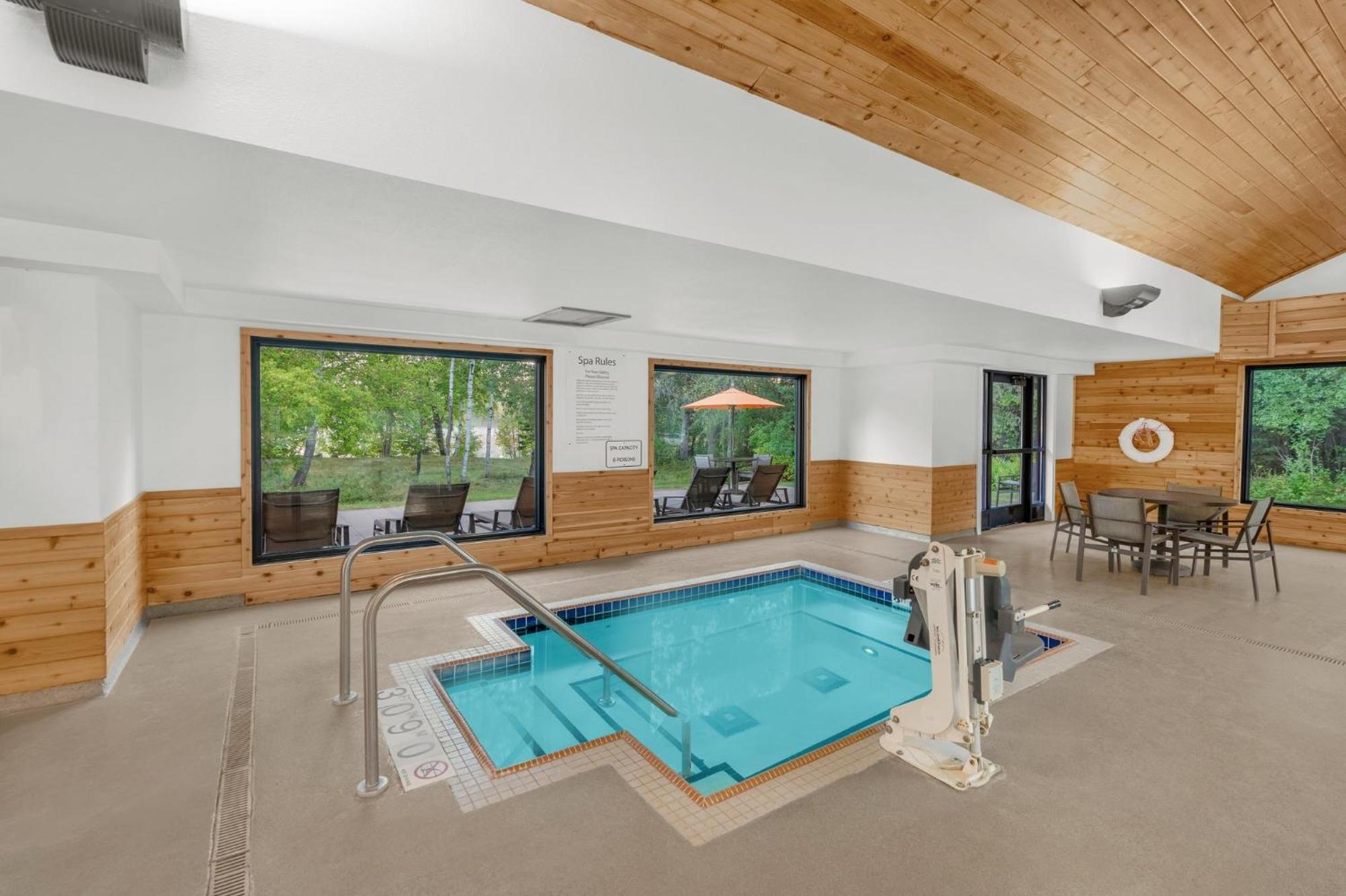 Holiday Inn Express & Suites Hayward By Ihg Εξωτερικό φωτογραφία