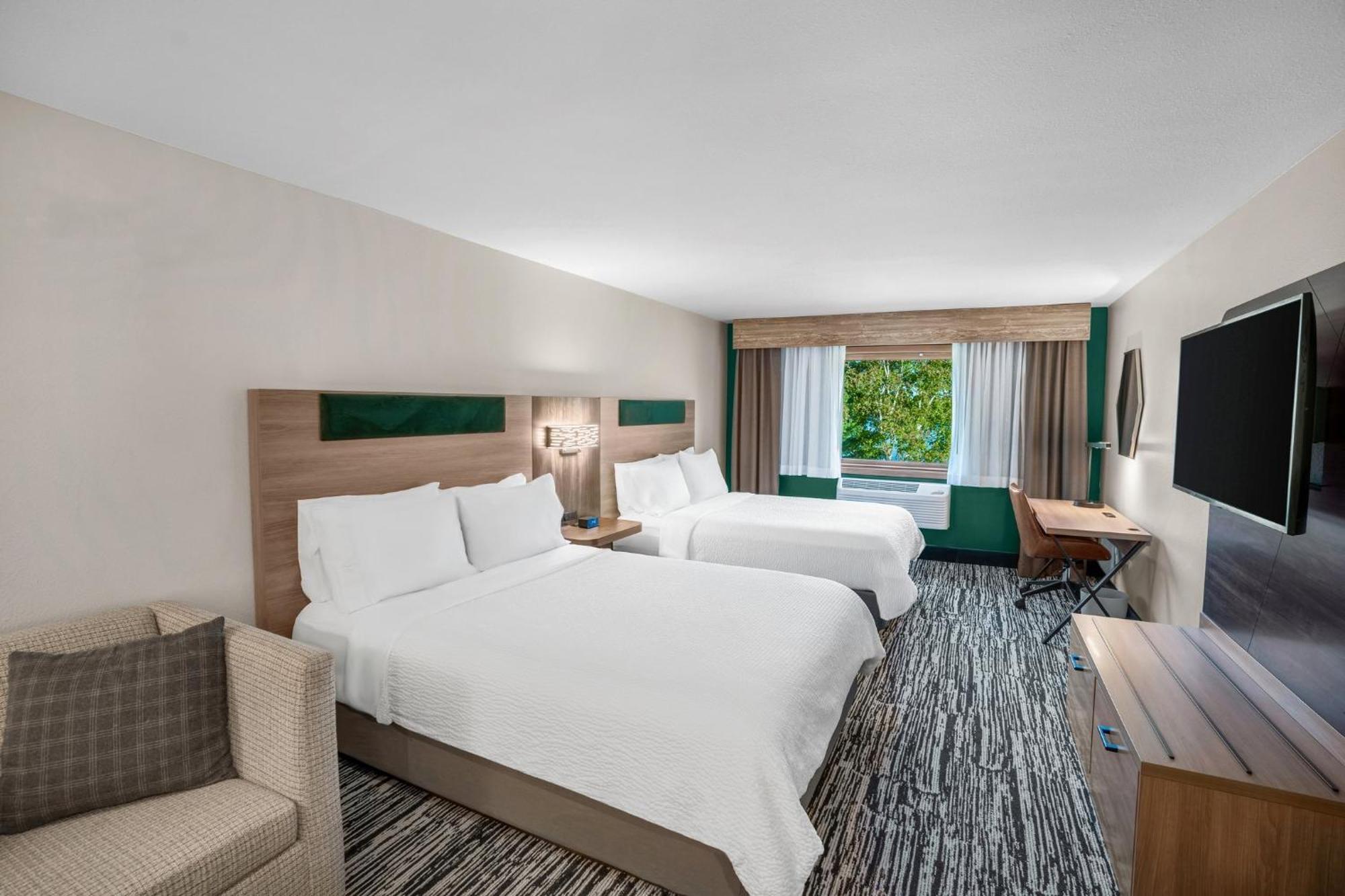 Holiday Inn Express & Suites Hayward By Ihg Εξωτερικό φωτογραφία